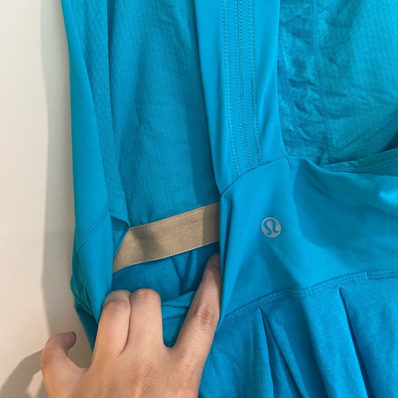 Lululemon power dance tank size 8 - Picture 3 of 3